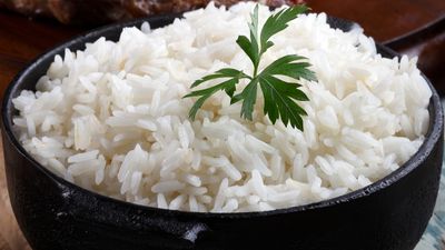 Cooked rice left standing at room temperature leads to bacteria multiplying